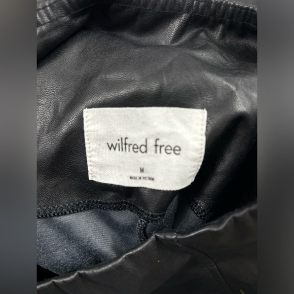 Wilfred Aritzia Vegan Leather flared leggings - Picture 2 of 3